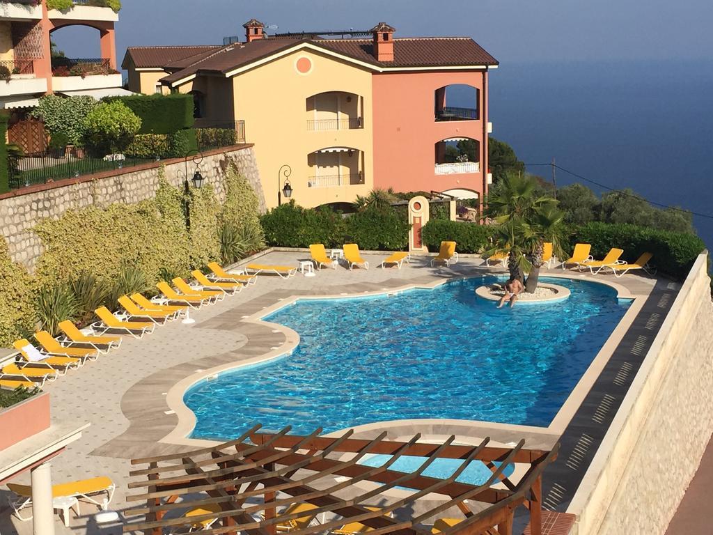 Sunny Panoramic Balcony Apartamento Èze Exterior foto
